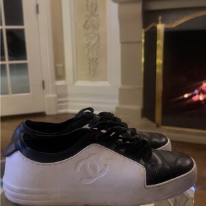 Authentic Chanel Italian Leather Sneakers – Black & White – Size 38.5